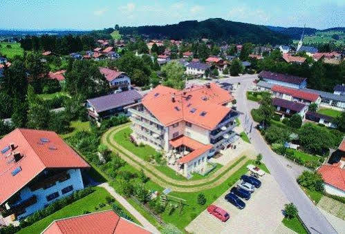Hotel Salzburger Hof Bergen  Buitenkant foto